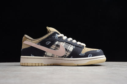 SB Dunk Low X Travis Scoot (Regular Box)