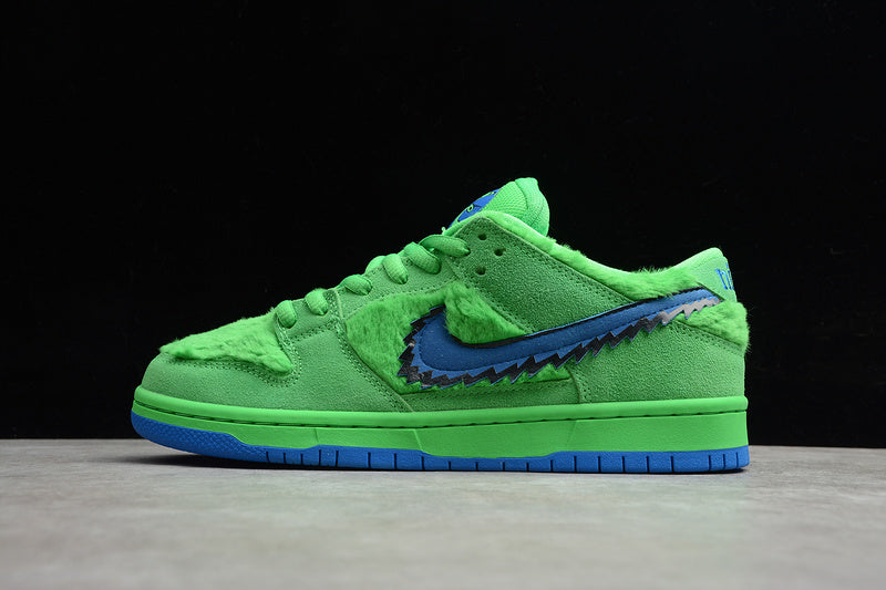 SB Dunk Low X Grateful Dead Green Bear/Blue-Green