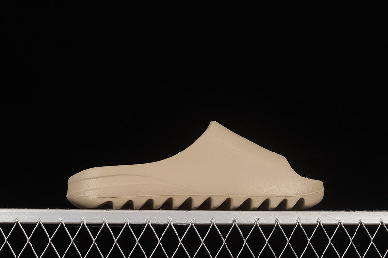 Yeezy Slides Cream