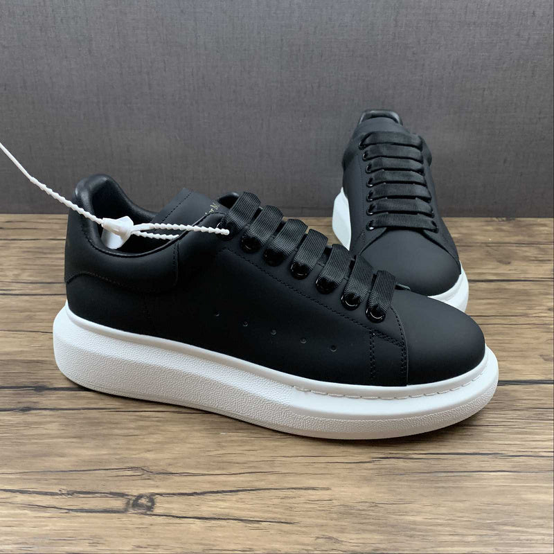 Alexander McQueen Oversized  All Black-White