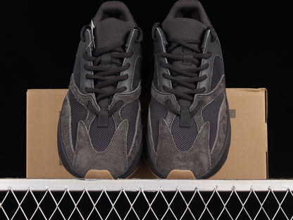 Adidas Yeezy Boost 700 OG Utility Black