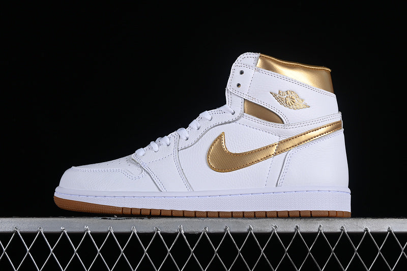 Air Jordan Retro 1 High OG White/Metallic-Gold