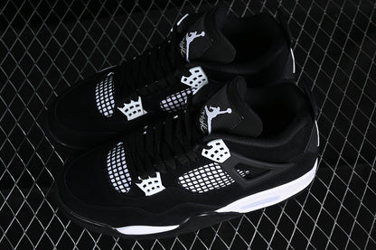 Air Jordan Retro 4 Thunder White/Black