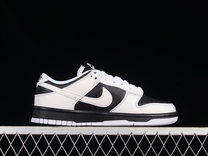 SB Dunk Low Pro Reverse panda