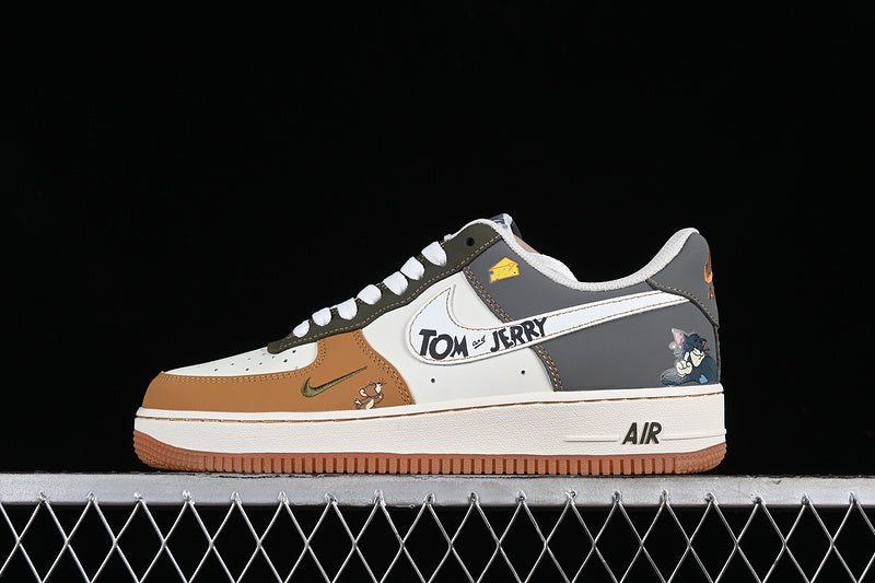 Air Force One Low X Tom And Jerry