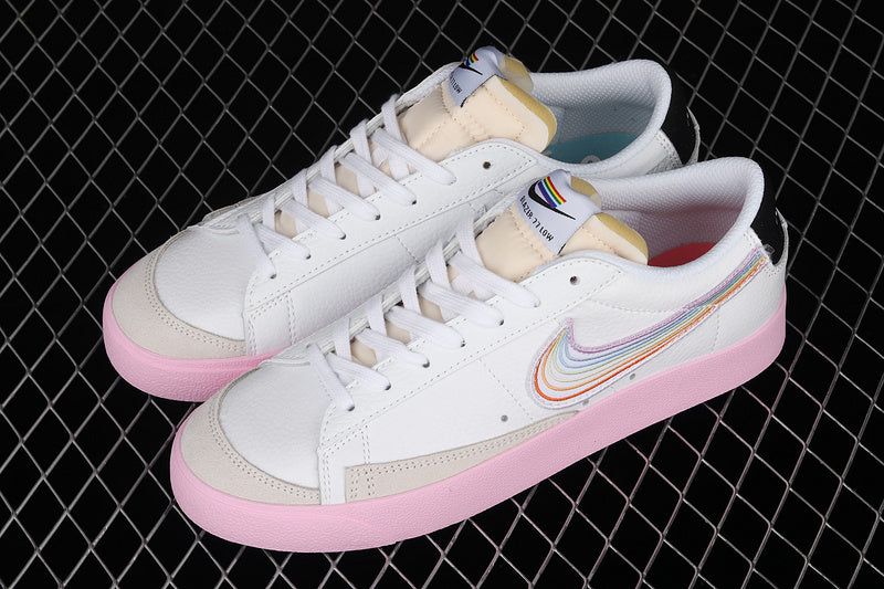 NK Blazer Low 77 Vintage BE TRUE White/Pink/Multi-Color