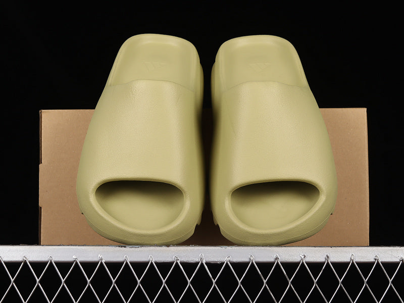 Yeezy Slides Resin