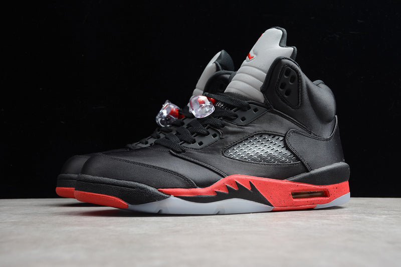 Air Jordan Retro 5 Satin Bred Noir/University Rouge