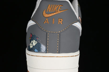 Air Force One Low X Tom And Jerry