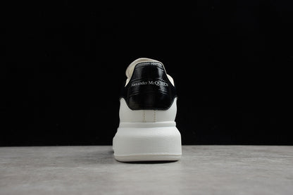 Alexander McQueen Oversized White-Gloss Black