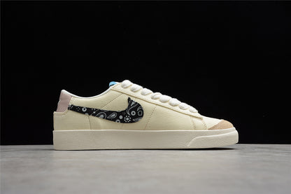 NK Blazer Low Paisley Pale Ivory/Beige-Black