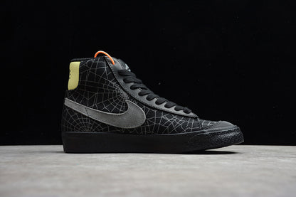 NK Blazer MID Spider Web Black