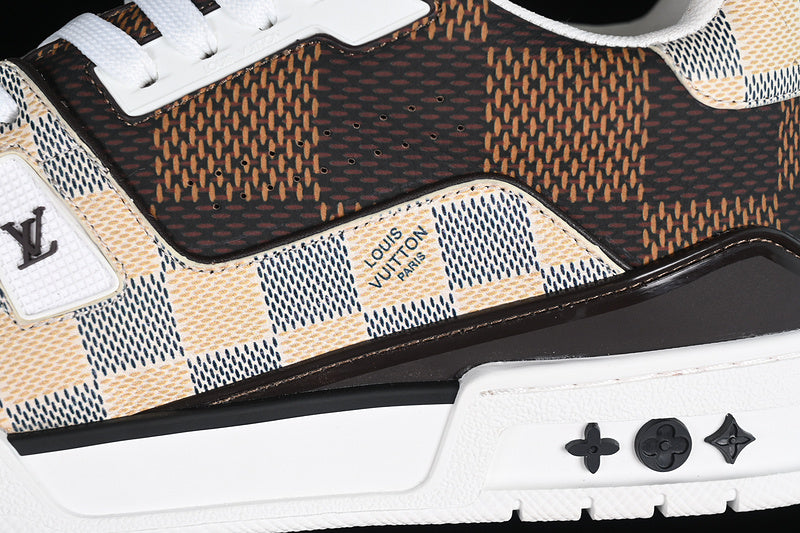 Louis Vuitton #54 Brown & White Damier Trainers