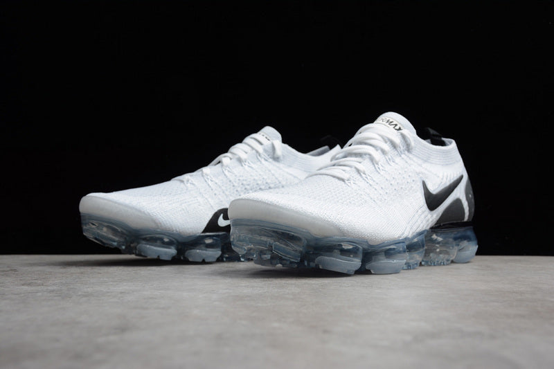 Air Vapormax 2.0 Flyknit Reverse Orca White-Black