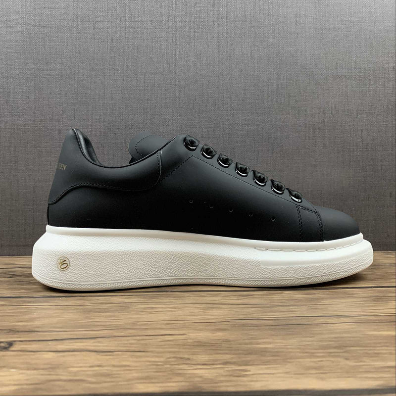 Alexander McQueen Oversized  All Black-White