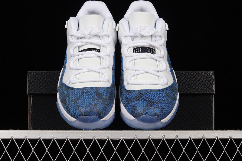 Air Jordan Retro 11 Low Navi snakeskin 2019 White-Black