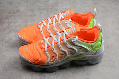 Air Vapormax Plus Reverse Sunset Barely Grey/Total Crimson Volt-White