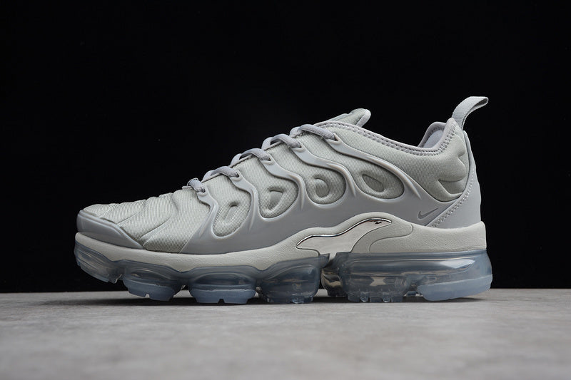 Air Vapormax Plus Wolf Grey/Dark Grey-Metallic Silver