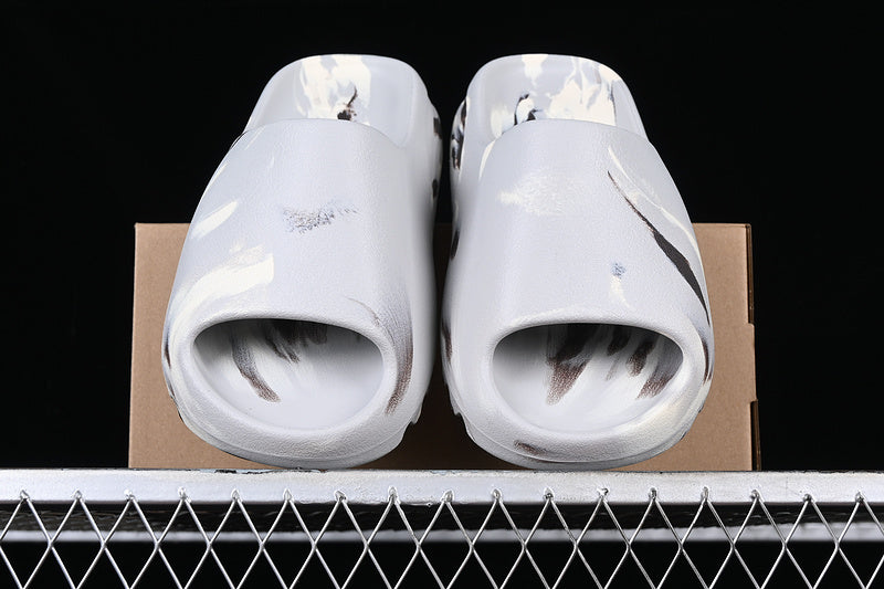 Yeezy Slides Grey Cream Brown