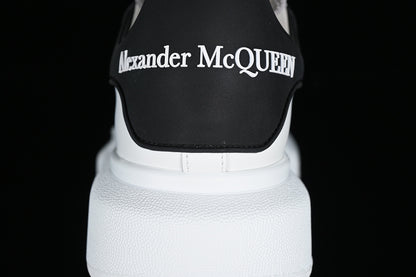 Alexander McQueen Oversized White-Black Laces