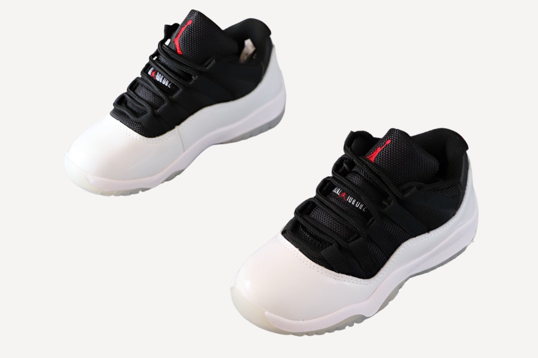 Kids Air Jordan Retro 11 Low  'Tuxedo'