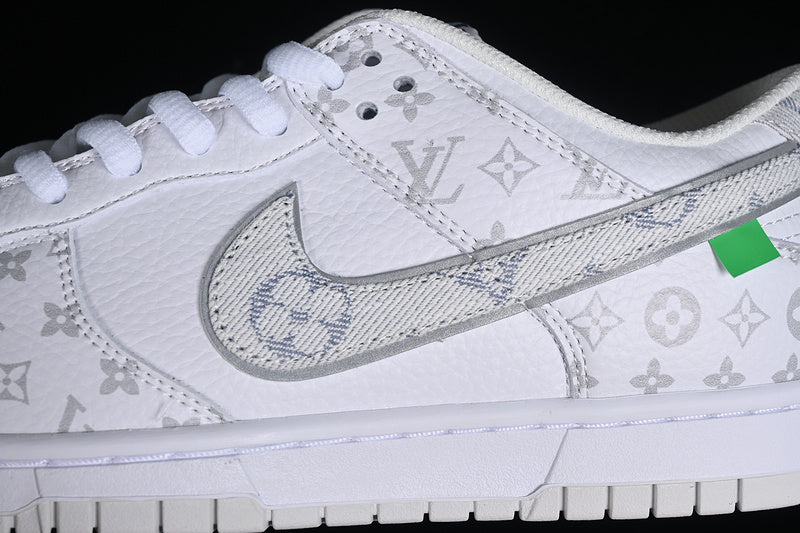 Sb Dunk X Louis Vuitton White/Grey