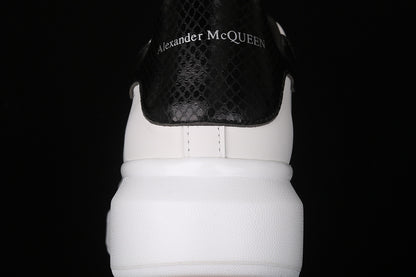 Alexander McQueen Oversized White-Snake Skin Black