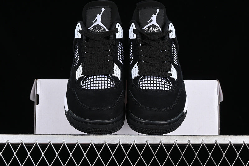 Air Jordan Retro 4 Thunder White/Black