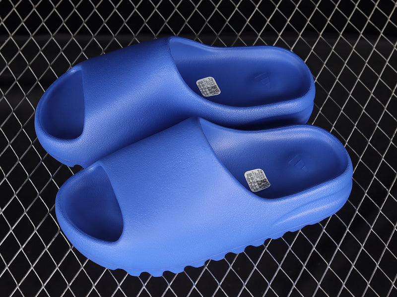 Yeezy Slides Desert Sand Azure Blue