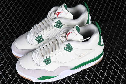 Air Jordan Retro 4 Nike SB Pine Green