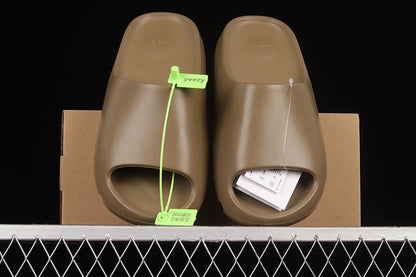 Yeezy Slides Earth Brown