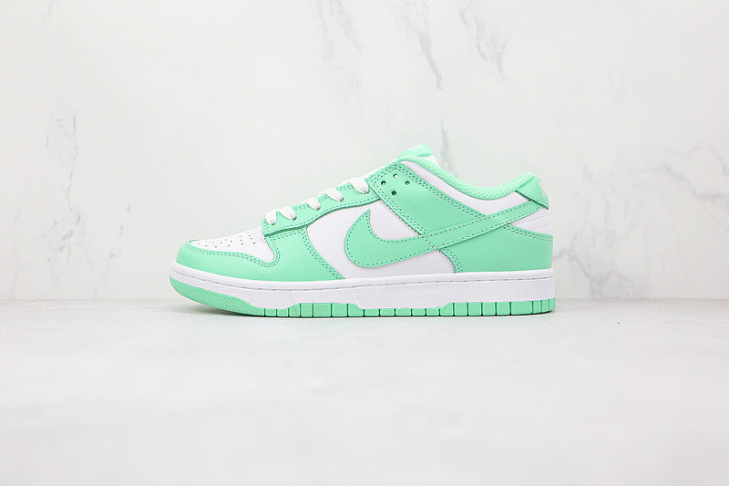 SB Dunk Low White/Green Glow