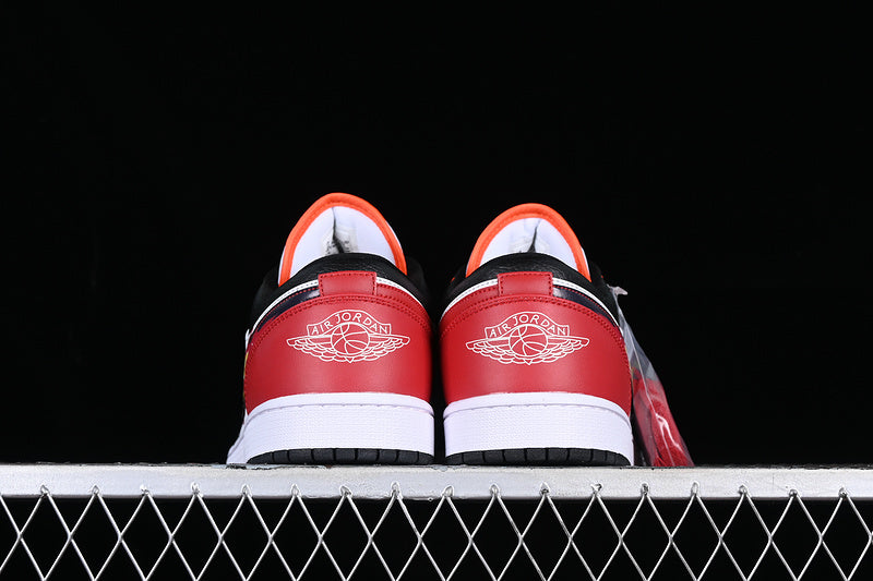 Air Jordan Retro 1 Low Flaming Swoosh/White/Black-Red-Orange