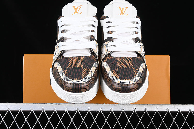 Louis Vuitton #54 Brown & White Damier Trainers