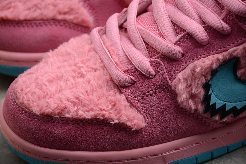 SB Dunk Low X Grateful Dead Low Pink Bear/Pink-Blue