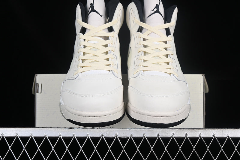 Air Jordan Retro 5 Sail White/Light Coconut/Black