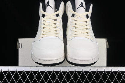 Air Jordan Retro 5 Sail White/Light Coconut/Black