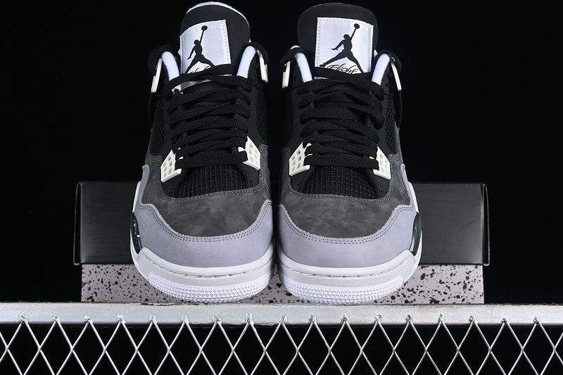 Air Jordan Retro 4 Fear Black/Cool Grey/Pure Platinum-White