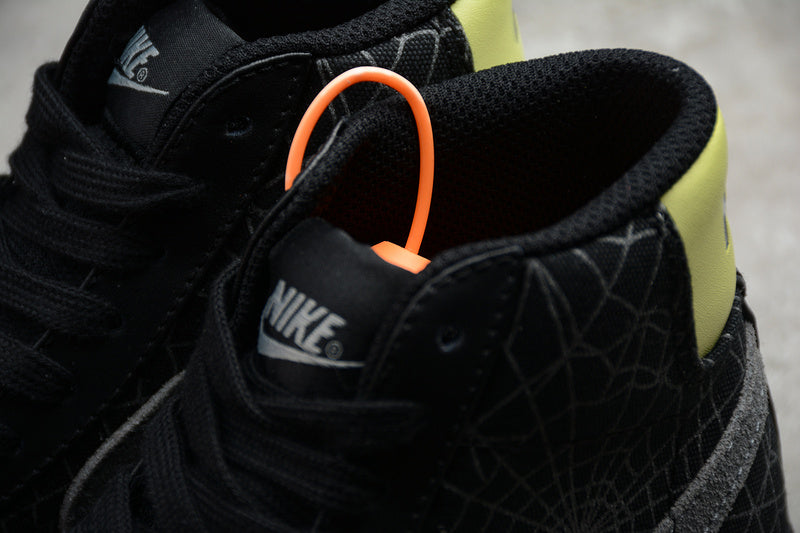 NK Blazer MID Spider Web Black