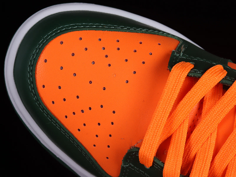 SB Dunk Low Miami Hurricanes