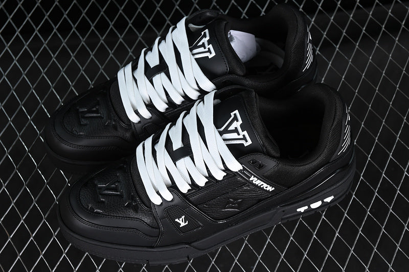 Louis Vuitton Trainer Black-White