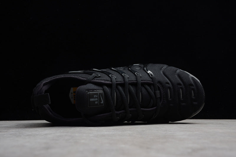 Air Vapormax Plus Black-Dark Grey