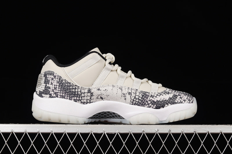 Air Jordan Retro 11 Low Snakeskin/Light Bone-White