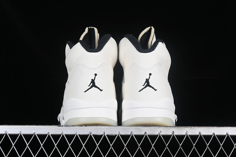 Air Jordan Retro 5 Sail White/Light Coconut/Black