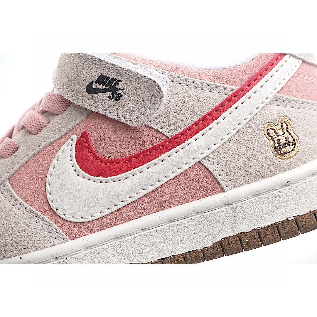 Kids Nike Dunk Low SE '85' Bunny Cookies