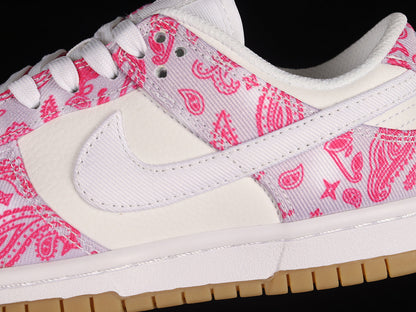 SB Dunk Low White/Pink